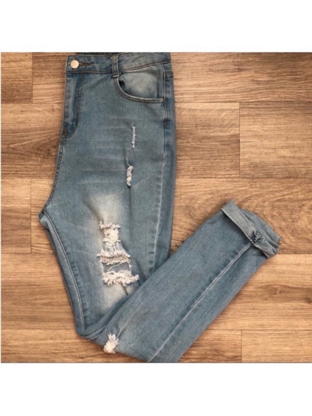 Distressed Skinny Jeans | Size: L